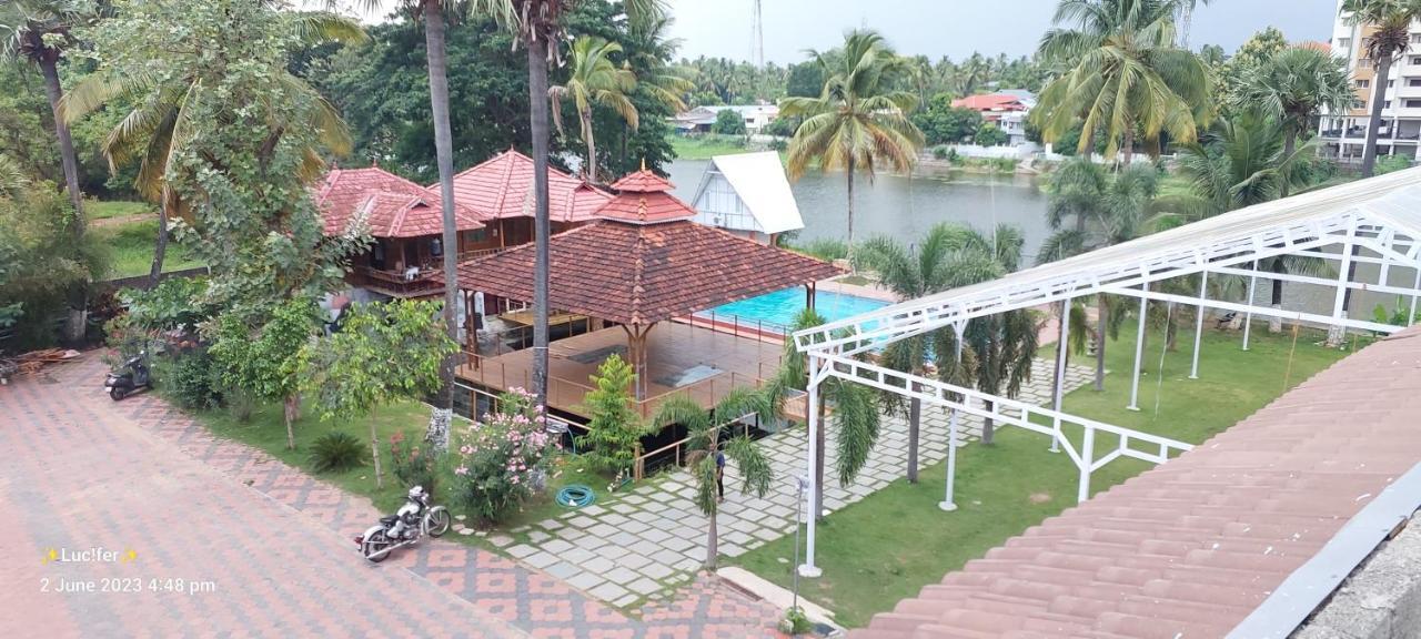 Udaya Resort Палакад Екстериор снимка